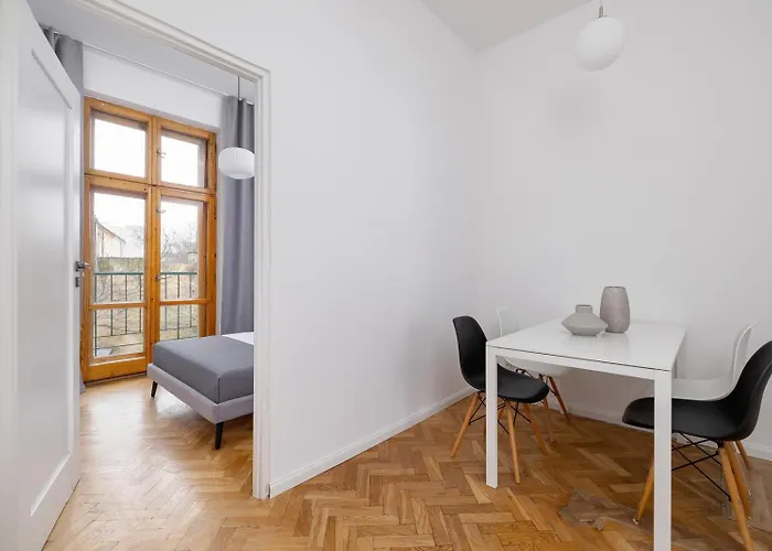2-bedroom With Balcony - Dluga 65 * Krakau