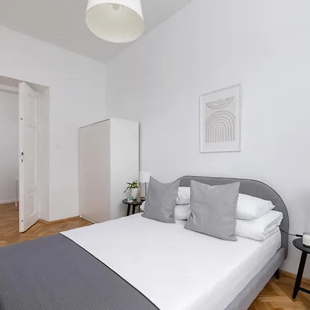 2-bedroom With Balcony - Dluga 65 公寓 克拉科夫