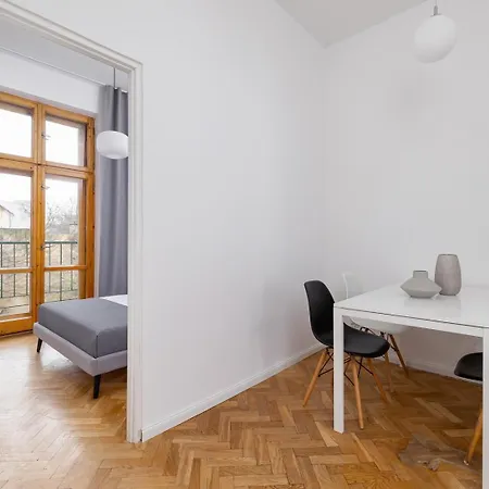 2-bedroom With Balcony - Dluga 65 * Krakkó