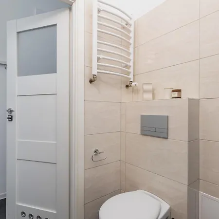 2-bedroom With Balcony - Dluga 65 Lägenhet